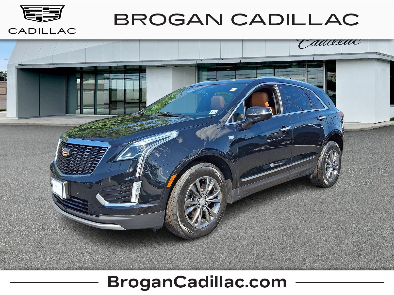 Certified 2023 Cadillac XT5 Premium Luxury AWD/4WD image 1