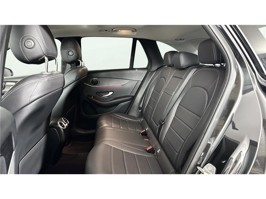 Used 2020 Mercedes-Benz GLC 300 image 13