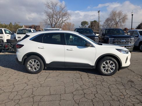 Used 2023 Ford Escape Active w/ Tech Pack #1 image 2