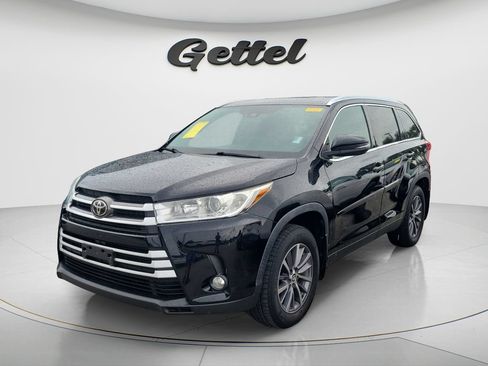 Used 2019 Toyota Highlander XLE AWD/4WD image 1