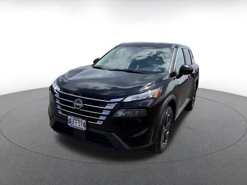 Used 2025 Nissan Rogue SV image 7