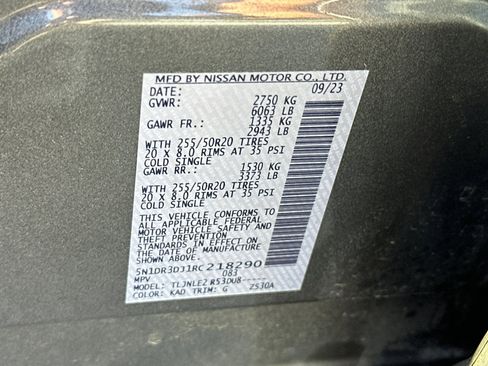 Certified 2024 Nissan Pathfinder Platinum w/ Cargo Package AWD/4WD image 30