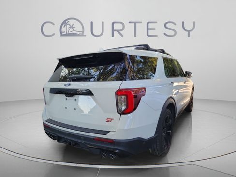Used 2022 Ford Explorer ST w/ Equipment Group 401A AWD/4WD image 21