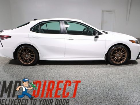 Used 2023 Toyota Camry SE w/ Convenience Package FWD image 6