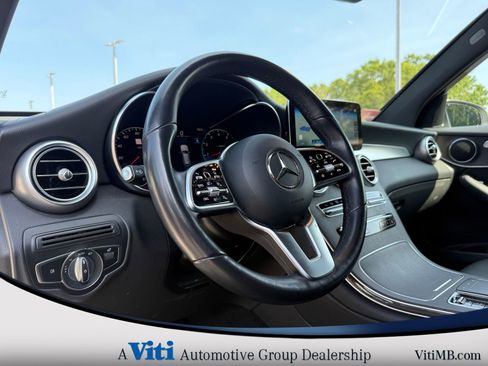 Used 2022 Mercedes-Benz GLC 300 GLC 300 image 17