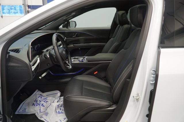 Used 2026 Cadillac Lyriq Sport w/ LPO, Floor Liner Package AWD/4WD image 15