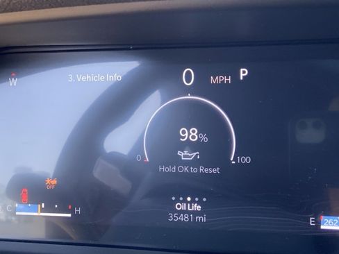 Used 2025 Jeep Grand Cherokee Altitude AWD/4WD image 22