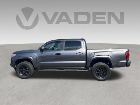 Used 2023 Toyota Tacoma SR w/ SR Convenience Package RWD image 16