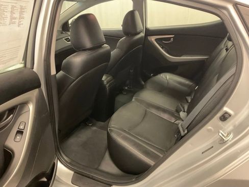 Used 2012 Hyundai Elantra Limited FWD image 32