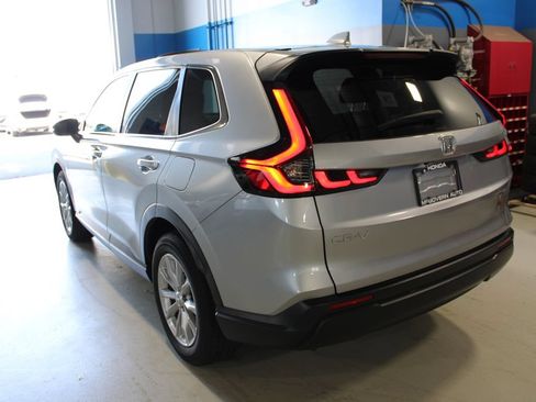 Used 2024 Honda CR-V EX image 18