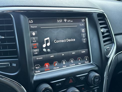 Certified 2018 Jeep Grand Cherokee Limited w/ Trailer Tow Group IV AWD/4WD image 17