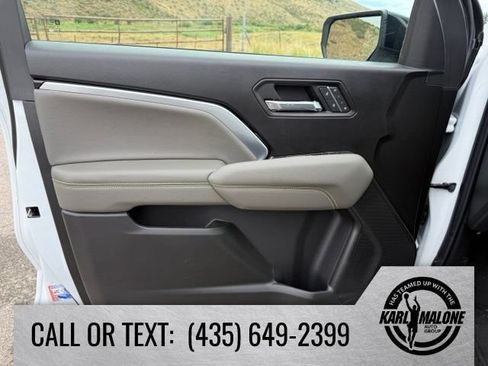 New 2026 Chevrolet Colorado ZR2 w/ Off-Road Front Bumper Package AWD/4WD image 14