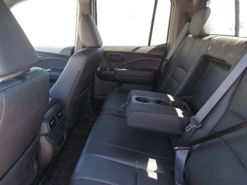 Used 2025 Honda Ridgeline TrailSport image 13