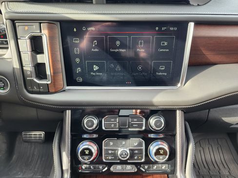 Used 2024 GMC Yukon XL Denali Ultimate w/ LPO, Floor Liner Package AWD/4WD image 21