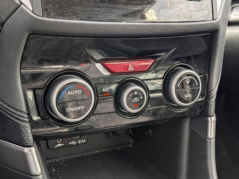 Used 2023 Subaru Forester Premium image 23