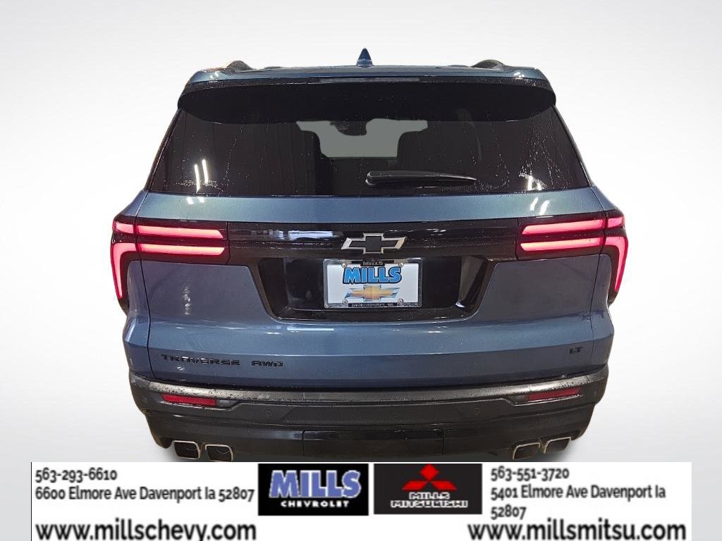 Used 2024 Chevrolet Traverse LT w/ Midnight/Sport Edition AWD/4WD image 5