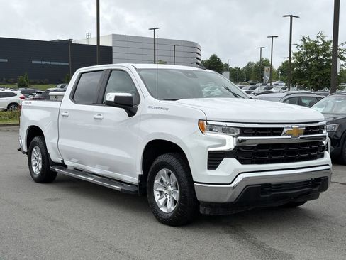 Used 2023 Chevrolet Silverado 1500 LT w/ Protection Package AWD/4WD image 7