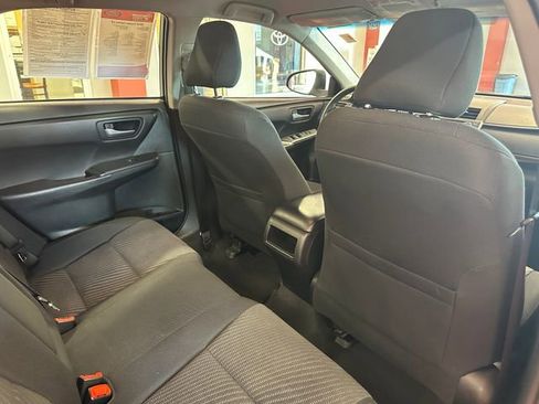 Used 2016 Toyota Camry LE FWD image 15