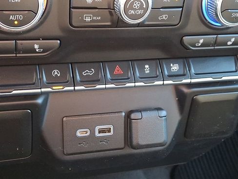 Certified 2021 GMC Sierra 1500 SLE image 24