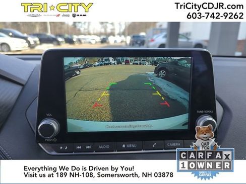 Used 2024 Nissan Sentra SV image 24