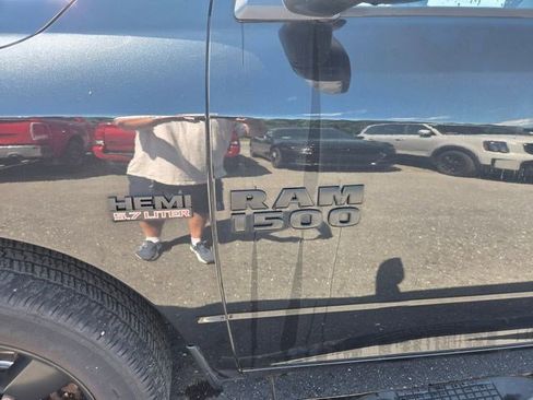 Used 2018 RAM 1500 Big Horn AWD/4WD image 23