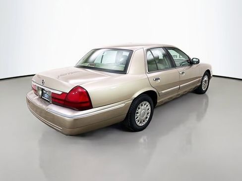 Used 2003 Mercury Grand Marquis GS RWD image 7