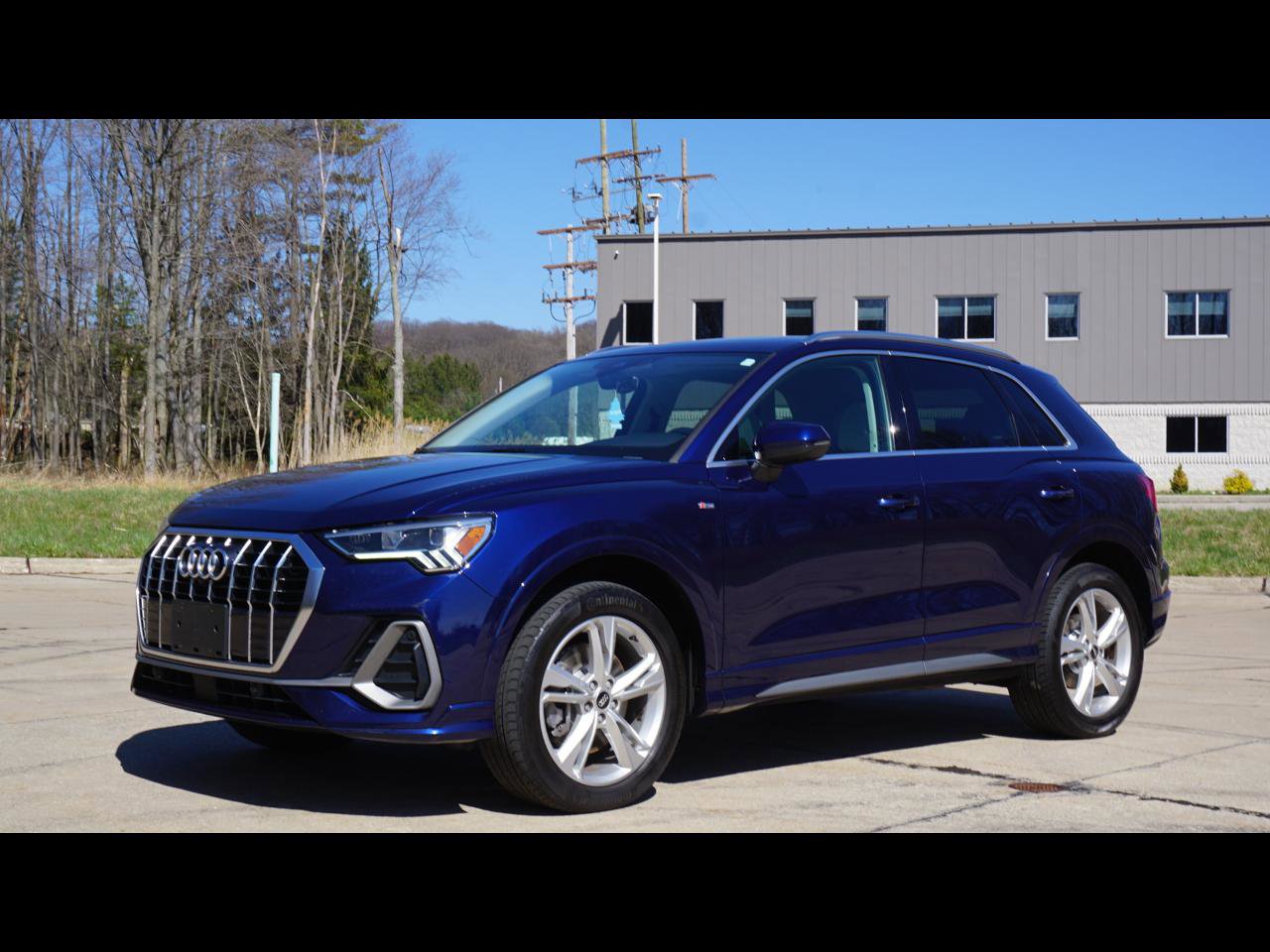 Used 2023 Audi Q3 2.0T Premium Plus w/ Premium Plus Package AWD/4WD image 1