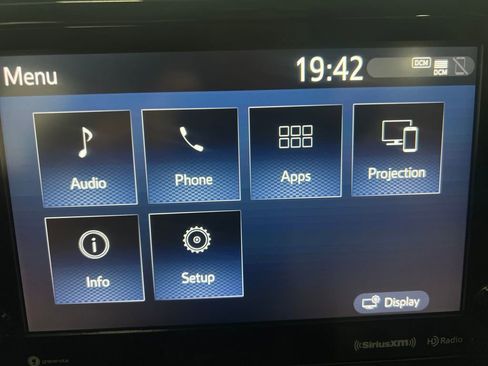 Used 2020 Toyota Highlander XLE FWD image 21