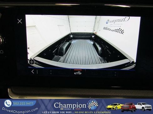 Used 2024 GMC Sierra 1500 Denali AWD/4WD image 9