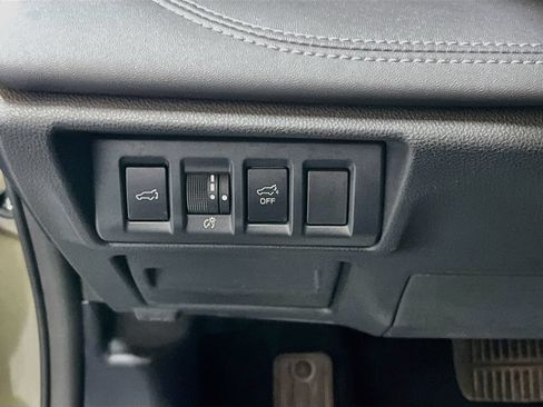 Used 2024 Subaru Outback Limited AWD/4WD image 10