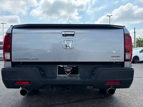 Used 2023 Honda Ridgeline Sport image 5