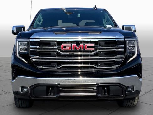 Used 2025 GMC Sierra 1500 SLT RWD image 4