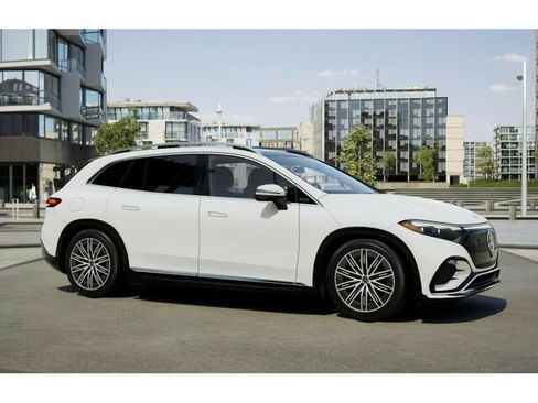 New 2026 Mercedes-Benz EQS 400 4MATIC SUV image 14