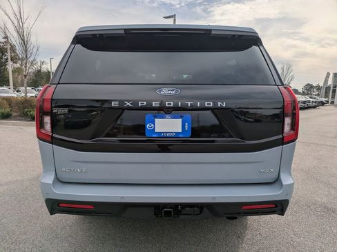 New 2025 Ford Expedition Max Active image 6