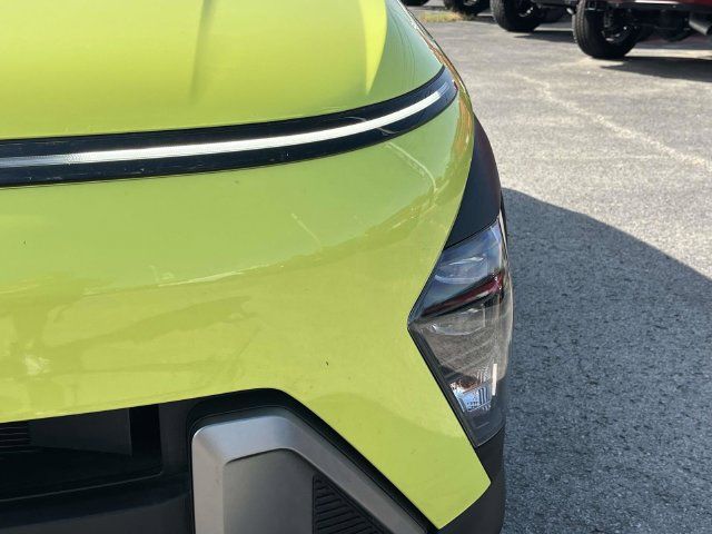 Used 2025 Hyundai Kona SEL AWD/4WD image 9