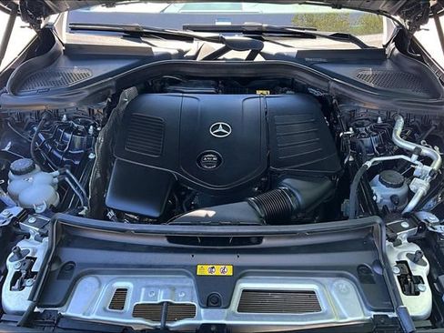 Certified 2023 Mercedes-Benz GLC 300 4MATIC image 33
