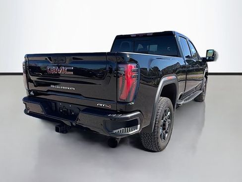 Used 2025 GMC Sierra 2500 AT4 w/ AT4 Premium Plus Package image 3