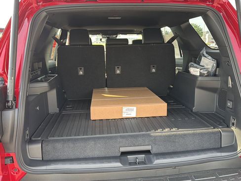 New 2026 Toyota 4Runner Limited AWD/4WD image 34