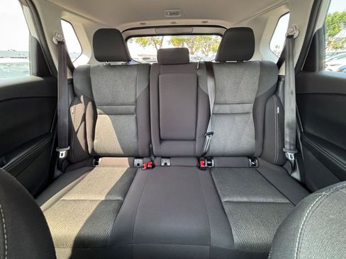Used 2025 Nissan Rogue SV FWD image 43