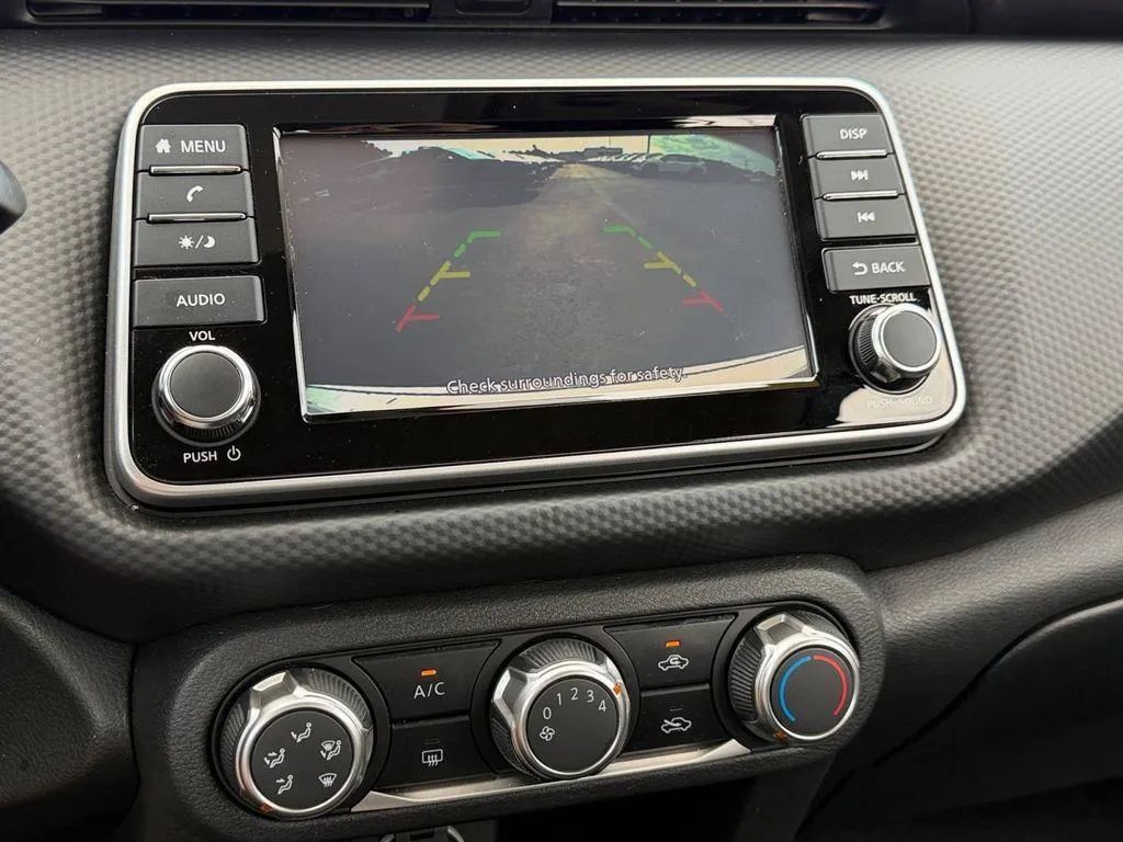 Used 2025 Nissan Kicks Play S FWD image 10