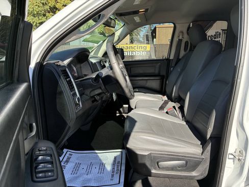 Used 2015 RAM 1500 Tradesman RWD image 3