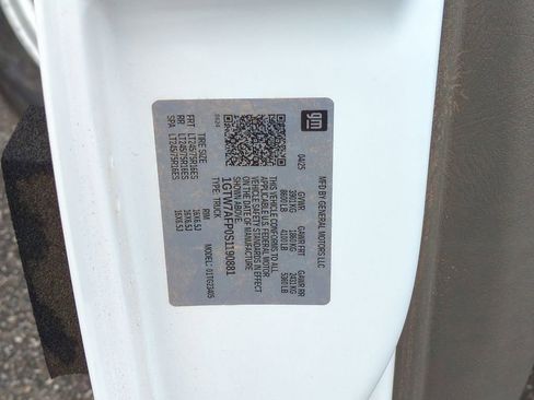 New 2025 GMC Savana 2500 w/ Driver Convenience Package image 24