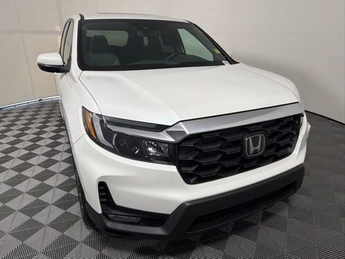 Used 2023 Honda Passport EX-L image 8