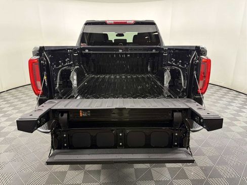 New 2026 GMC Sierra 1500 SLT w/ X31 Off-Road Package AWD/4WD image 16