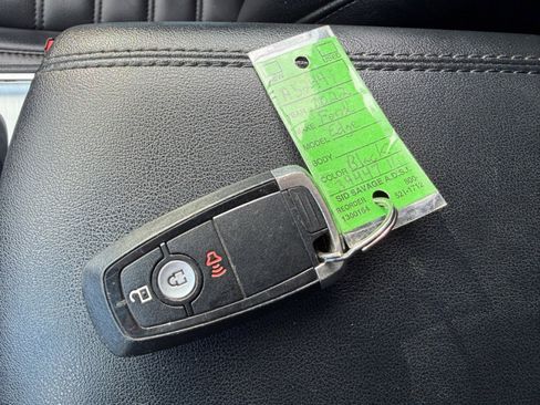 Used 2022 Ford Edge SEL image 38