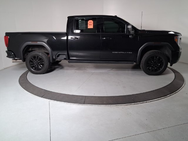 Used 2022 GMC Sierra 2500 Denali w/ Denali Black Diamond Edition AWD/4WD image 3