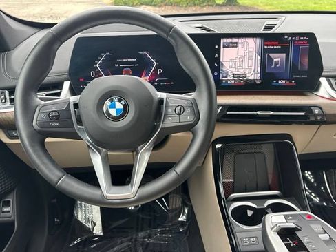Used 2023 BMW X1 xDrive28i w/ Premium Package AWD/4WD image 19