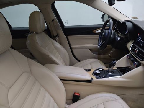 Used 2019 Alfa Romeo Giulia Ti w/ Quick Order Package 22X Lusso image 21