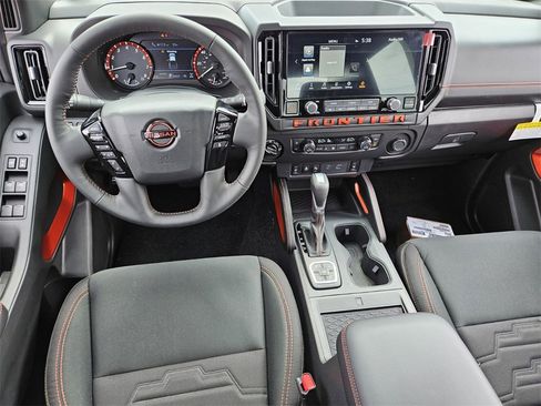 New 2026 Nissan Frontier PRO-4X w/ Pro-4x Convenience Package image 5