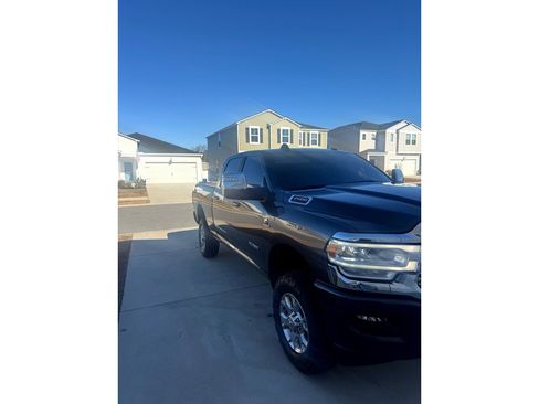 Used 2024 RAM 2500 Laramie image 2